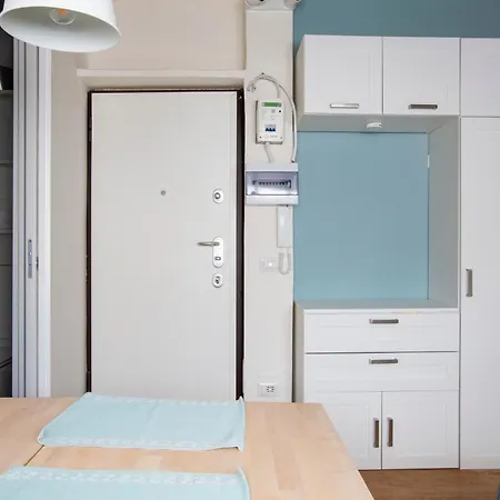 公寓 Cozy Near 米兰