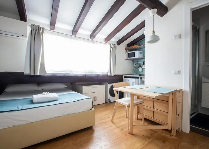 Cozy Near *